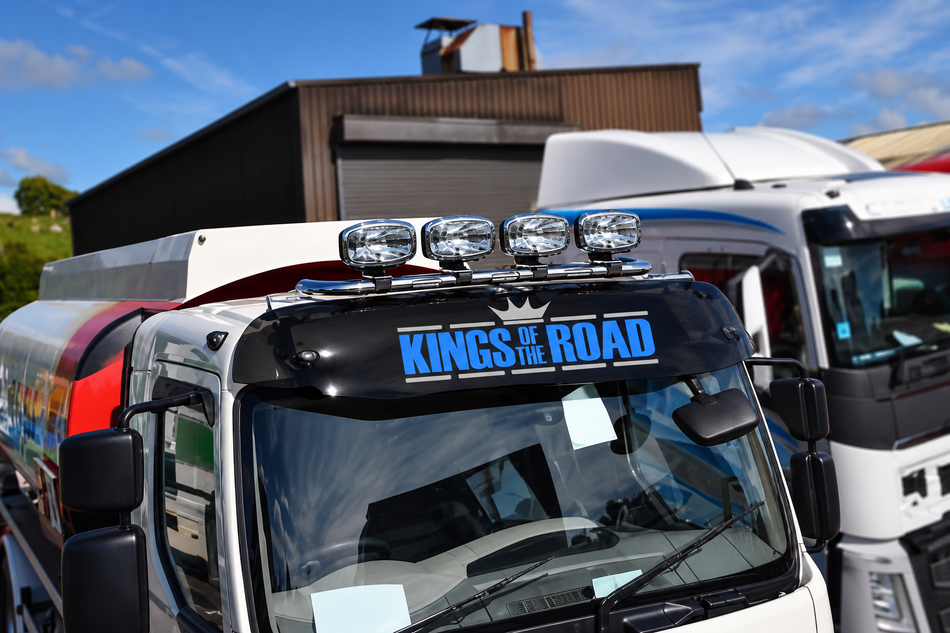Chrome Stainless Steel Roof Bar + LEDs + Spot Lights For Kenworth K370 Pre 2014