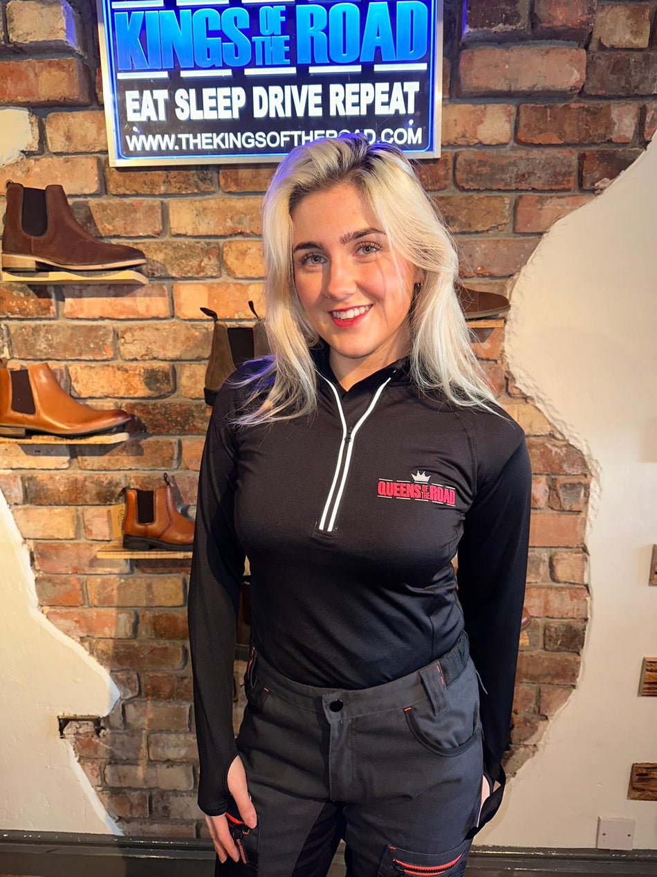 Queens of the Road, Quarter Zip